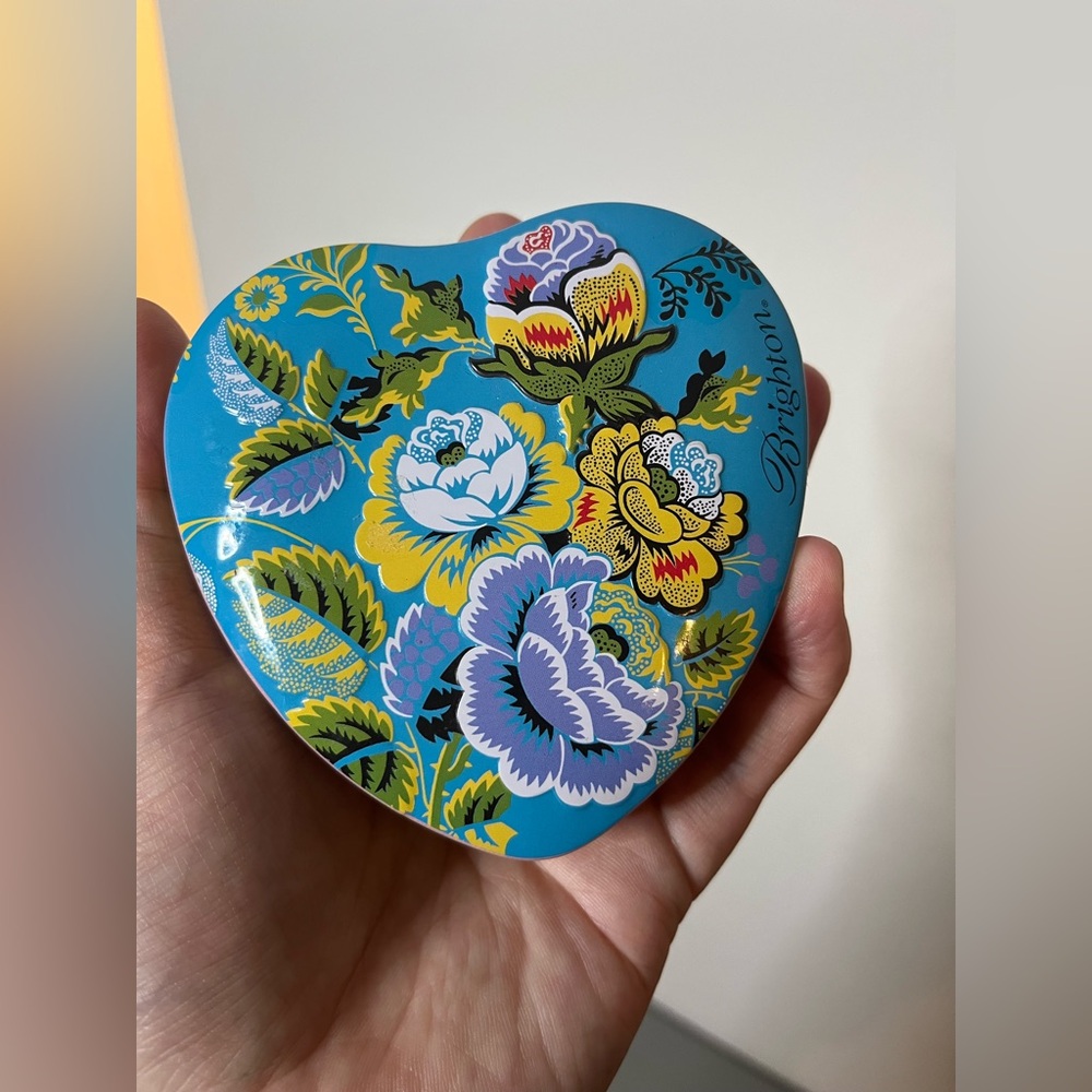 Brighton Heart Tin Box Pebble Earrings Necklace Jewelry Storage Trinket Flower